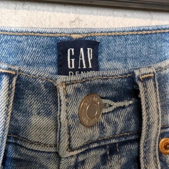 Gap Women's True Skinny Denim Jeans Light Wash Distressed Size 2/26 - Picture 4 of 6